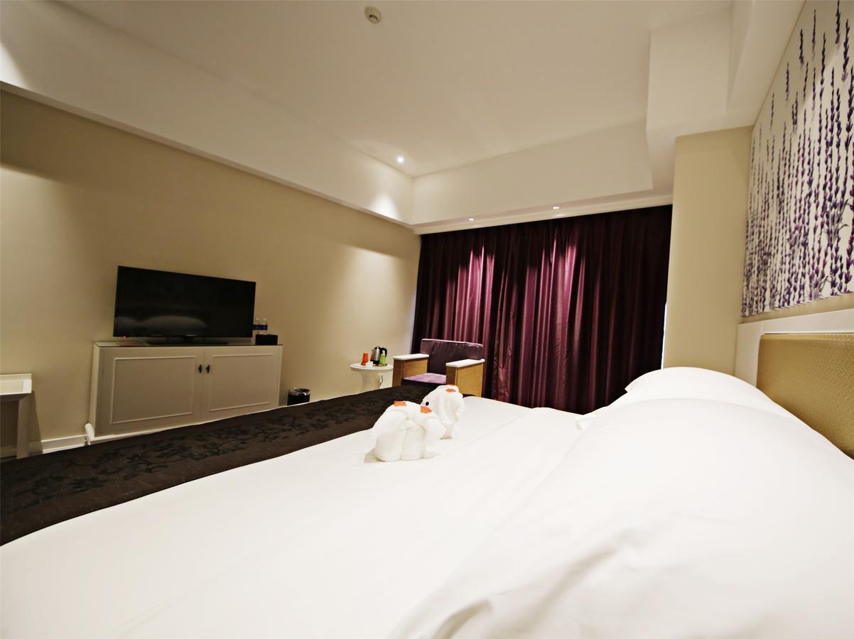 Howard Johnson Flower City Hotel Côn Minh Ngoại thất bức ảnh