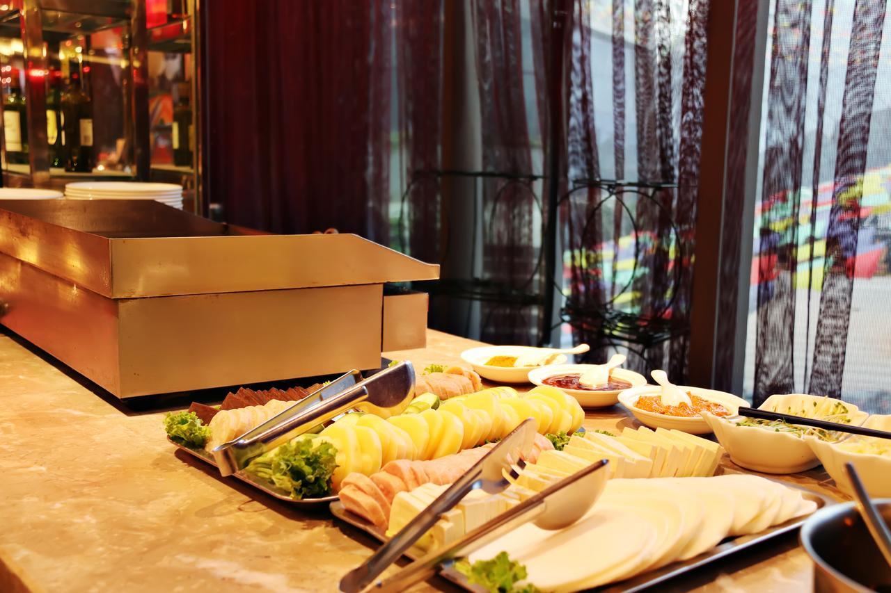 Howard Johnson Flower City Hotel Côn Minh Ngoại thất bức ảnh